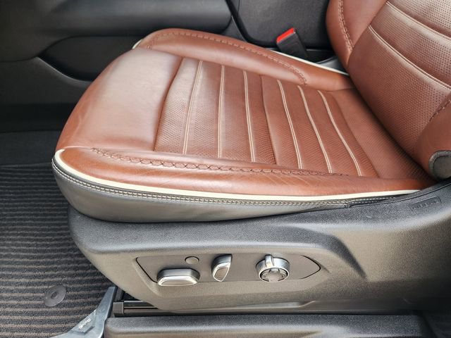 Used 2024 GMC Yukon XL Denali Ultimate image 25