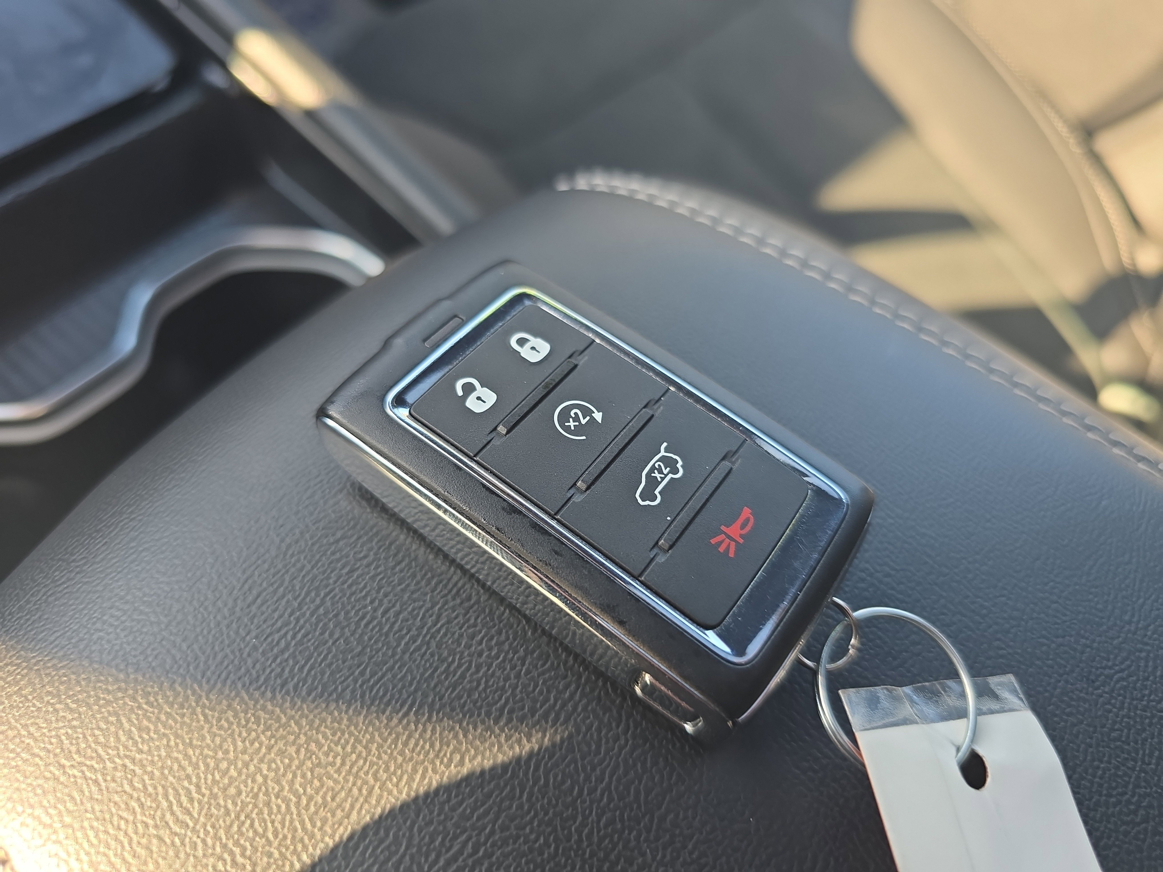 Used 2025 Jeep Grand Cherokee Altitude image 35