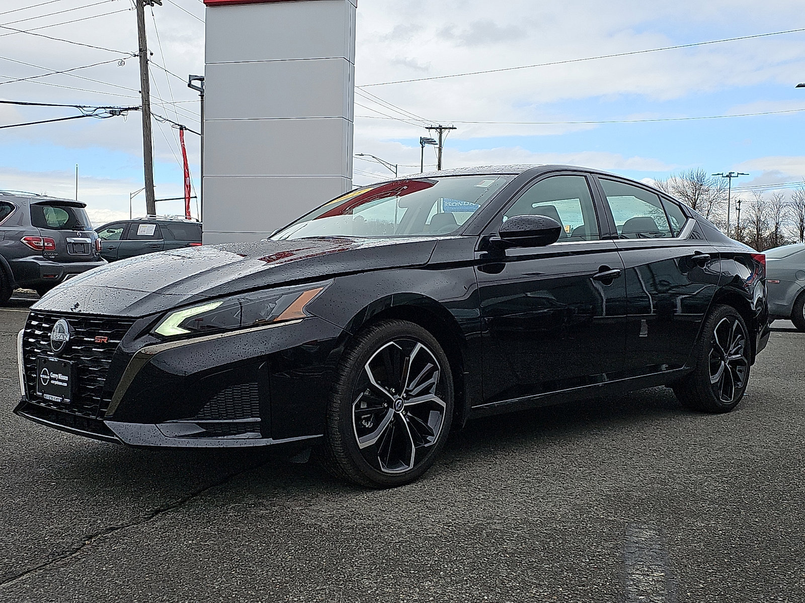 Used 2025 Nissan Altima 2.5 SR image 3