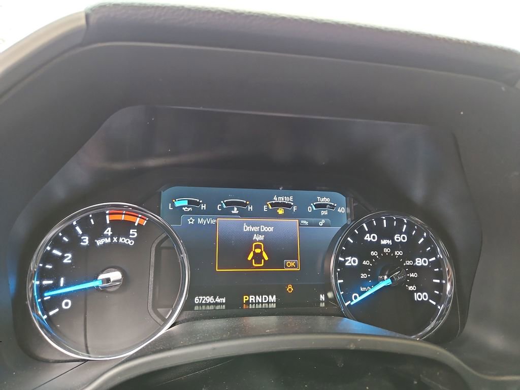 Used 2022 Ford F350 Lariat w/ Tremor Off-Road Package AWD/4WD image 15