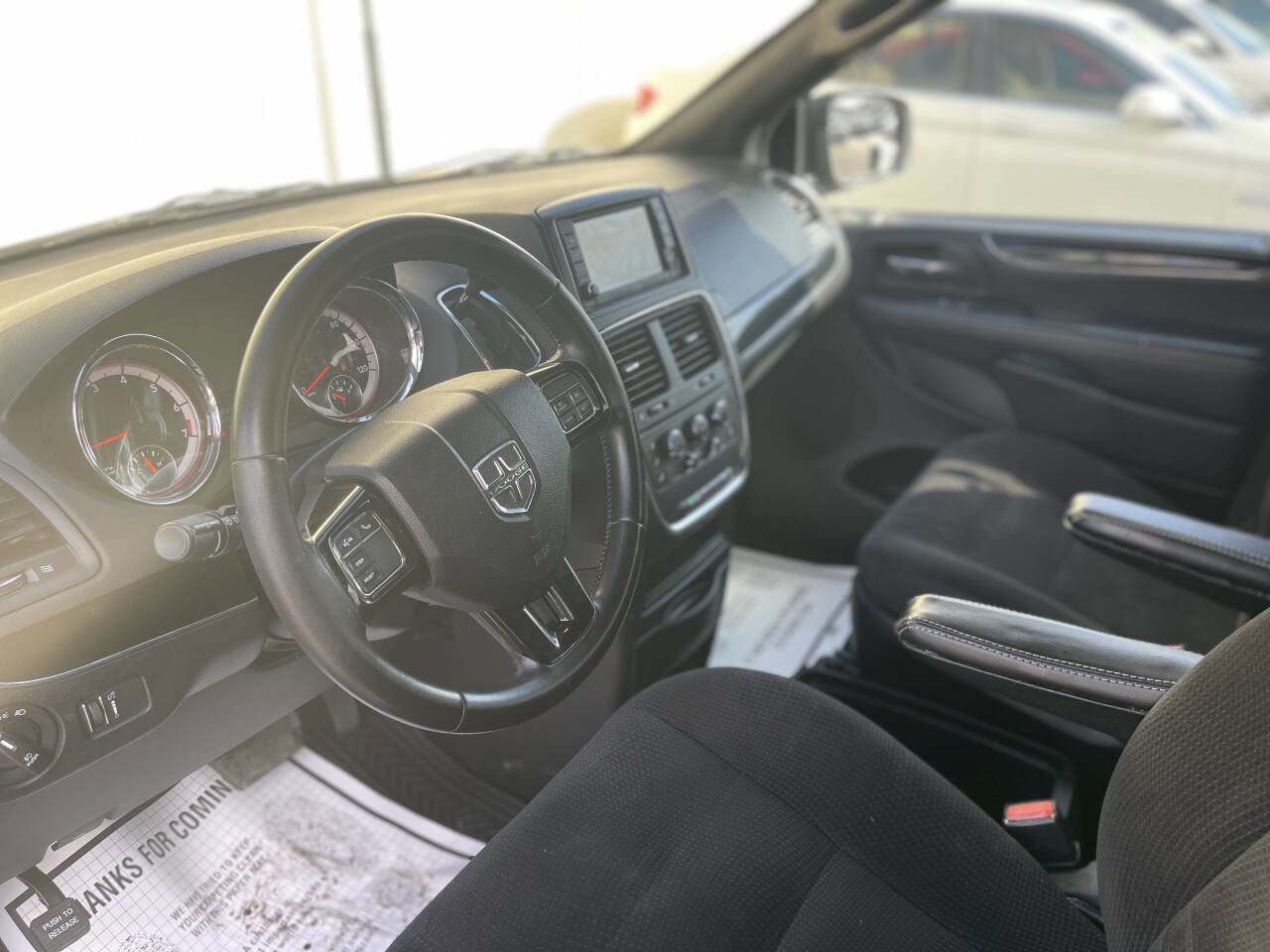 Used 2019 Dodge Grand Caravan SE image 11