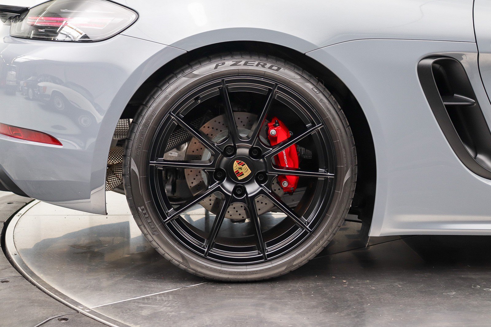 Used 2024 Porsche 718 Cayman GTS RWD image 15