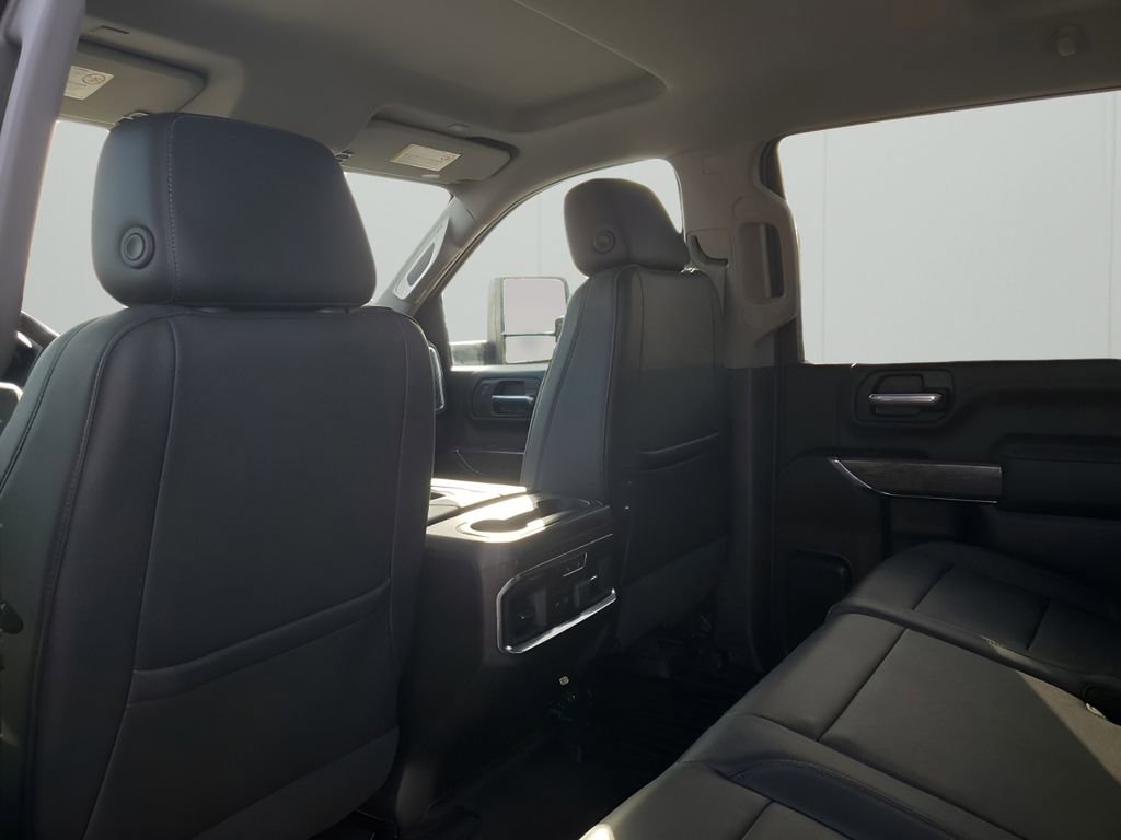 Used 2022 Chevrolet Silverado 3500 LTZ w/ LTZ Texas Edition image 18