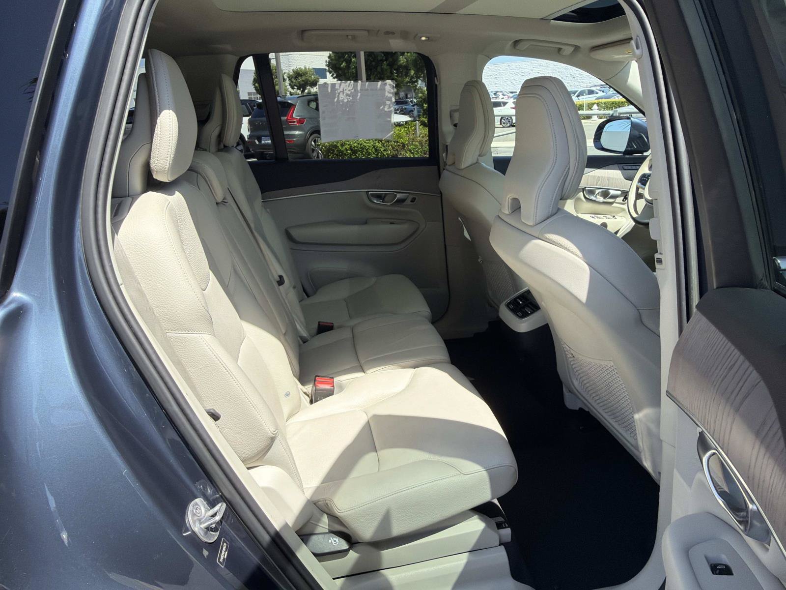 Certified 2023 Volvo XC90 B6 Plus AWD/4WD image 25