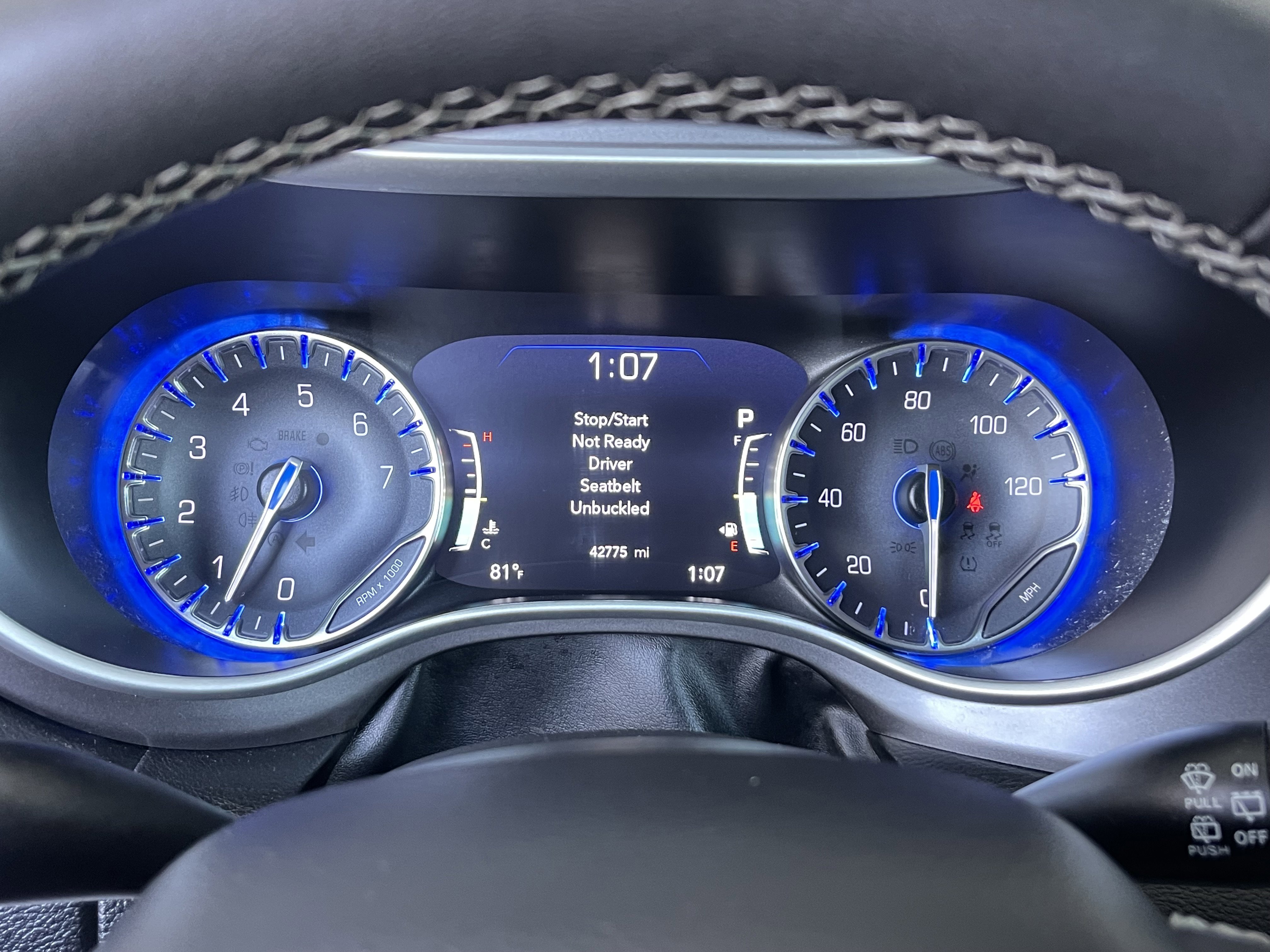 Used 2024 Chrysler Pacifica Touring-L FWD image 33