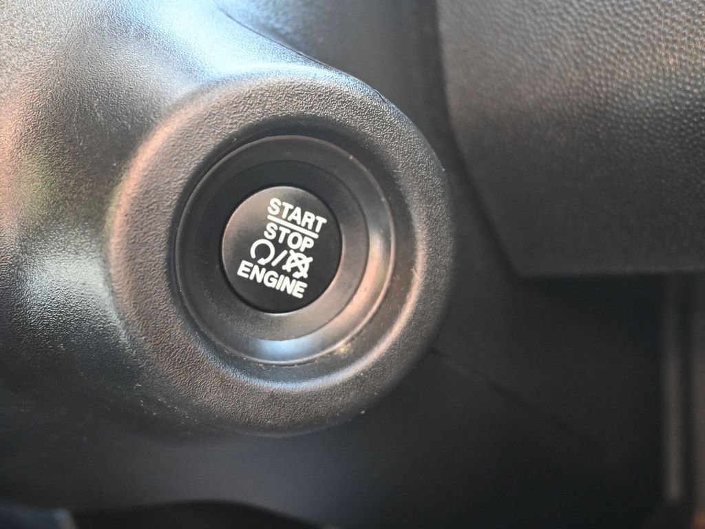 Used 2023 RAM ProMaster 2500 image 24