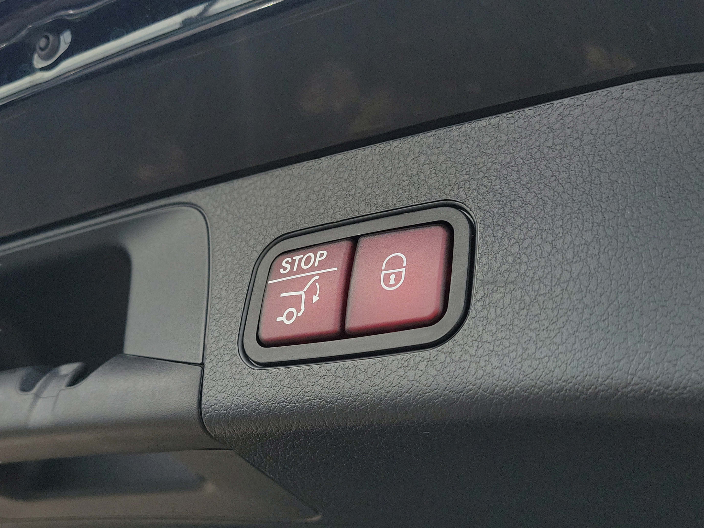 Certified 2026 Mercedes-Benz GLB 250 image 27