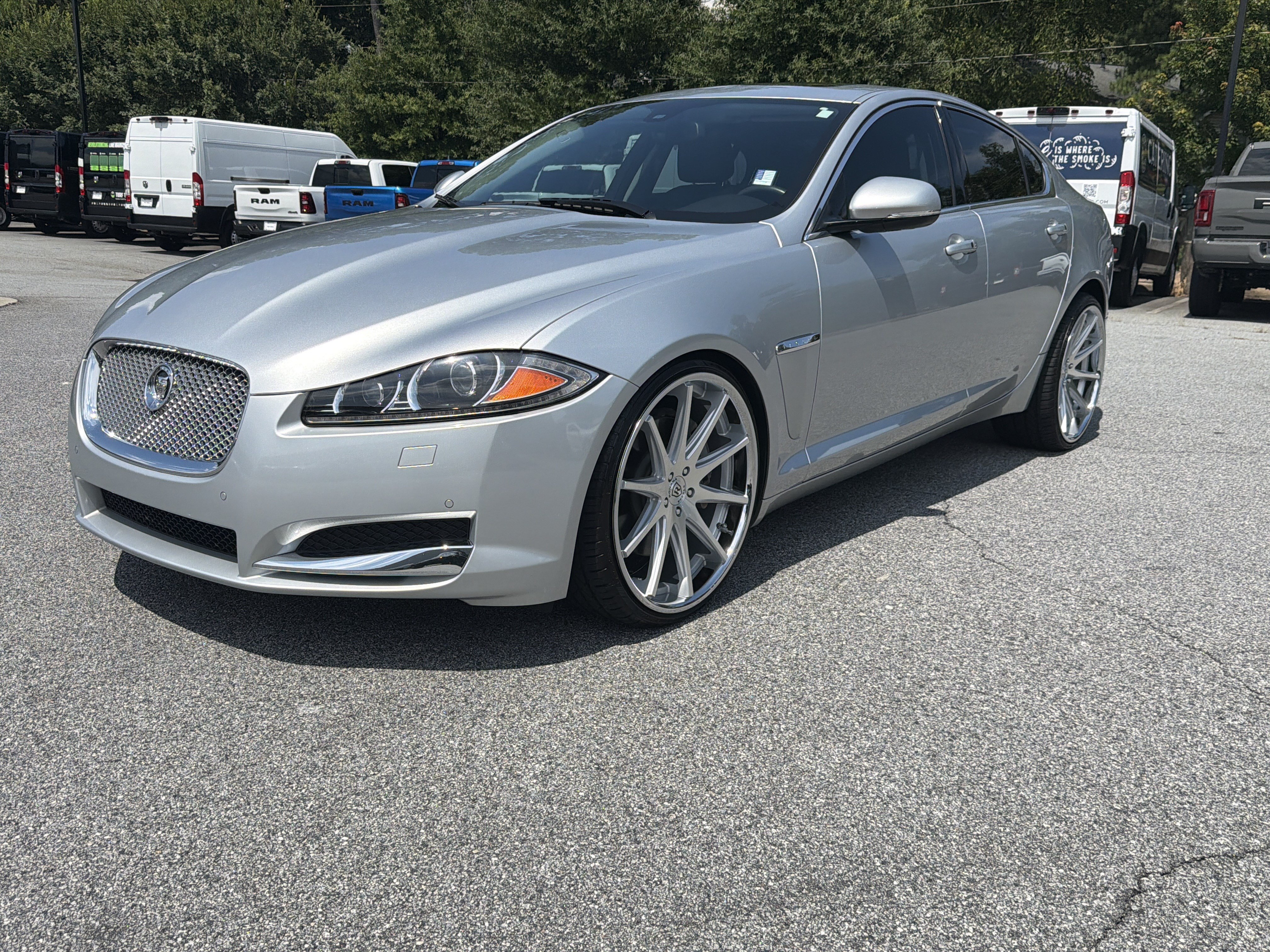 Used 2012 Jaguar XF RWD image 3