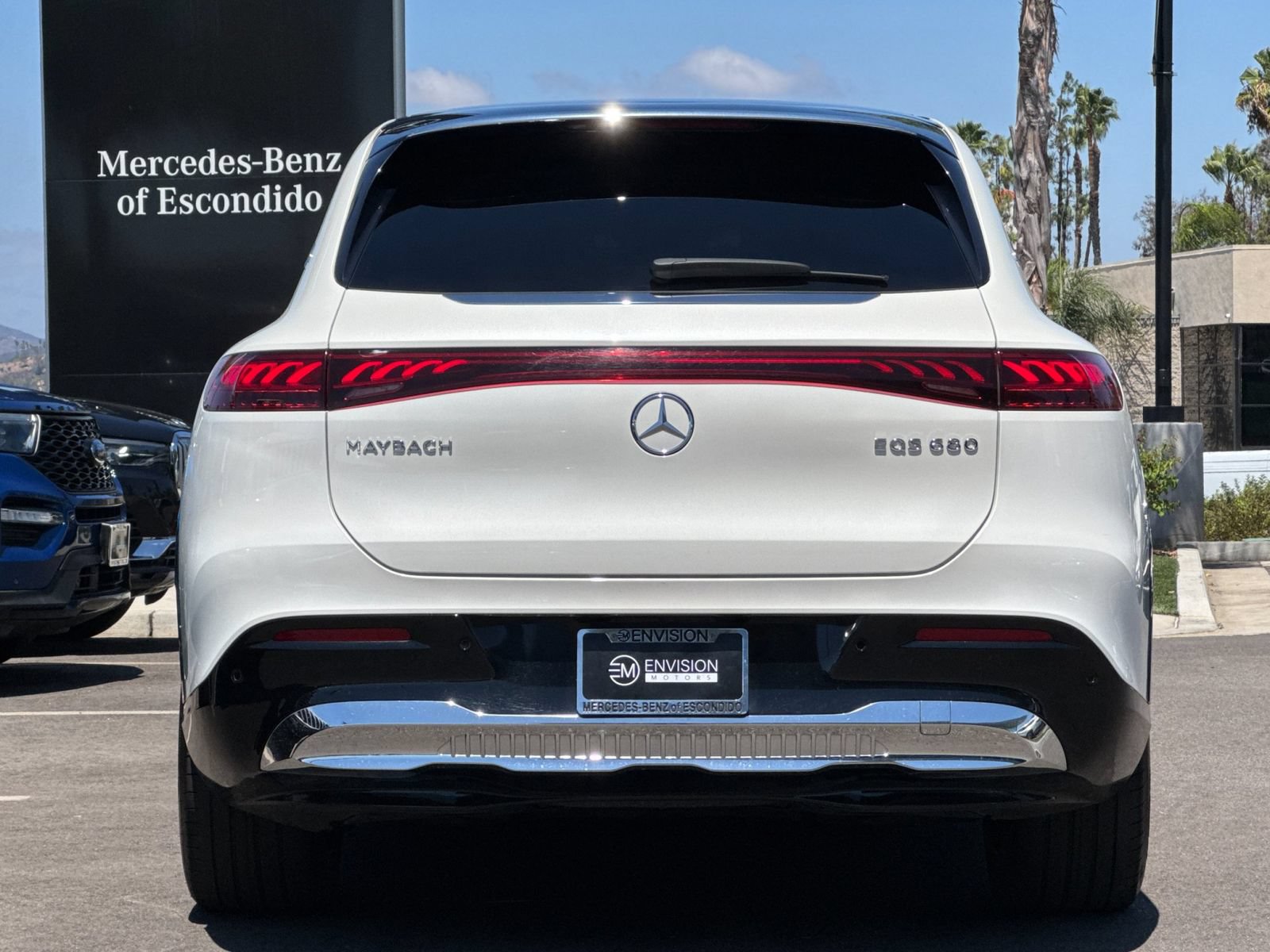 Used 2024 Mercedes-Benz Maybach EQS 680 4MATIC image 4