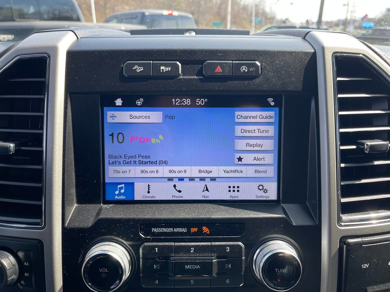 Used 2019 Ford F150 Lariat w/ Equipment Group 502A Luxury image 40