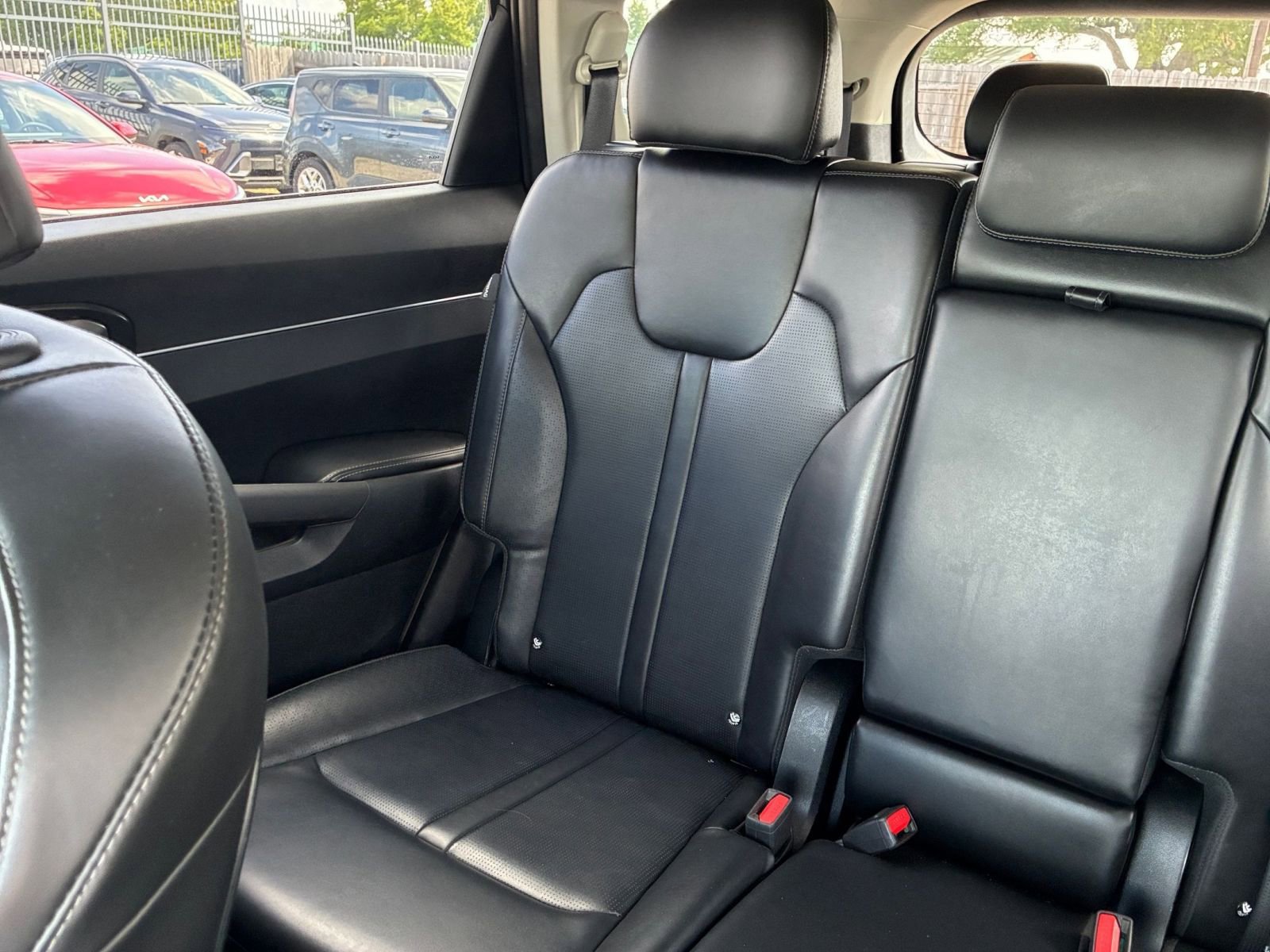 Used 2024 Kia Sorento S FWD image 35