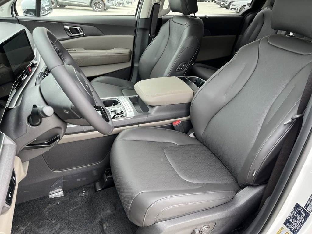 New 2026 Kia Carnival EX image 19