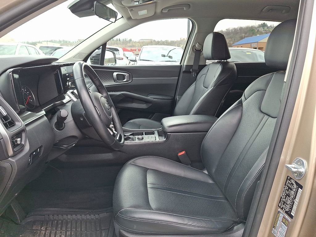 Used 2021 Kia Sorento S FWD image 13