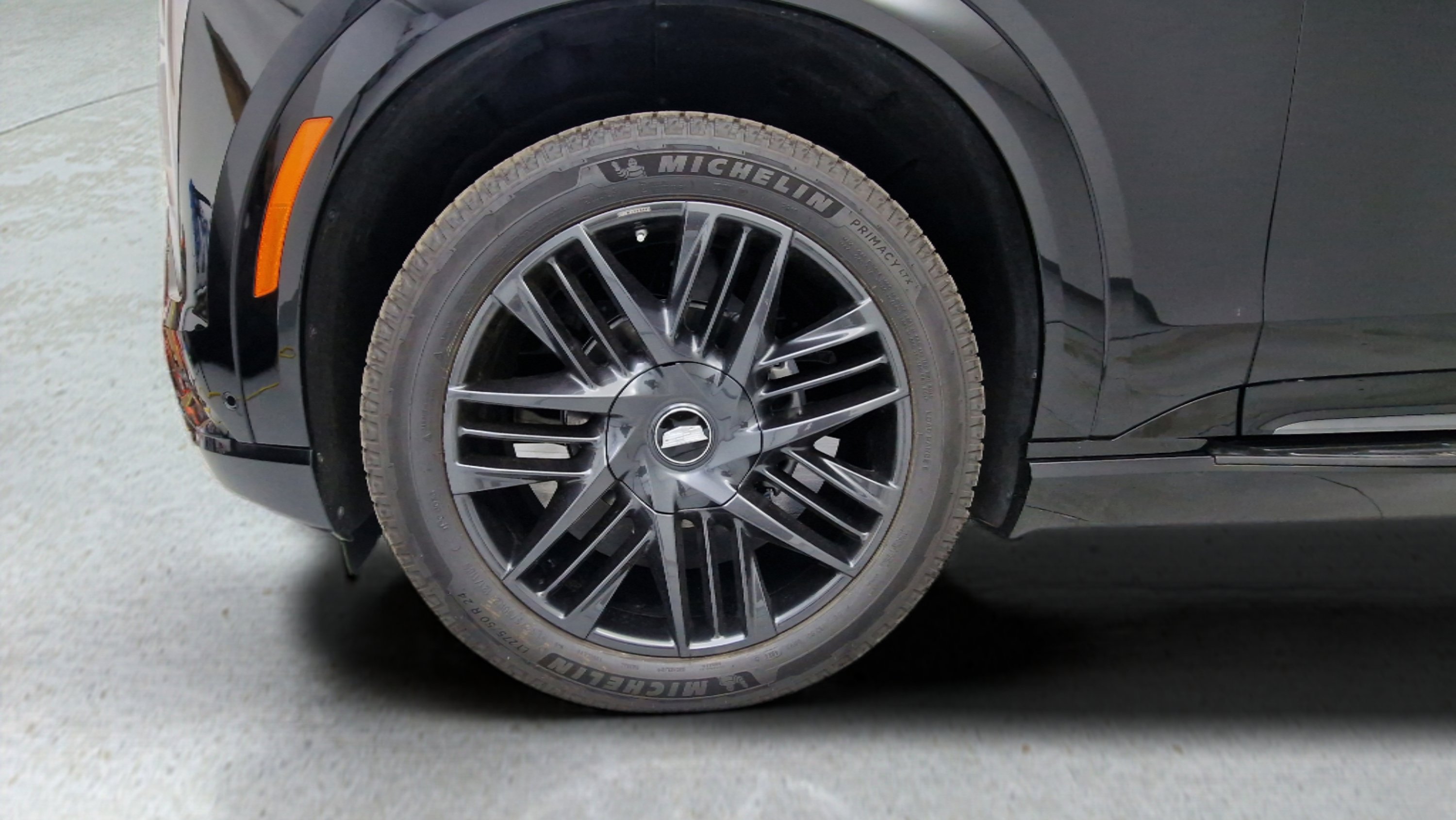 New 2025 Cadillac Escalade IQ Sport 2 w/ LPO, ONYX Package image 35