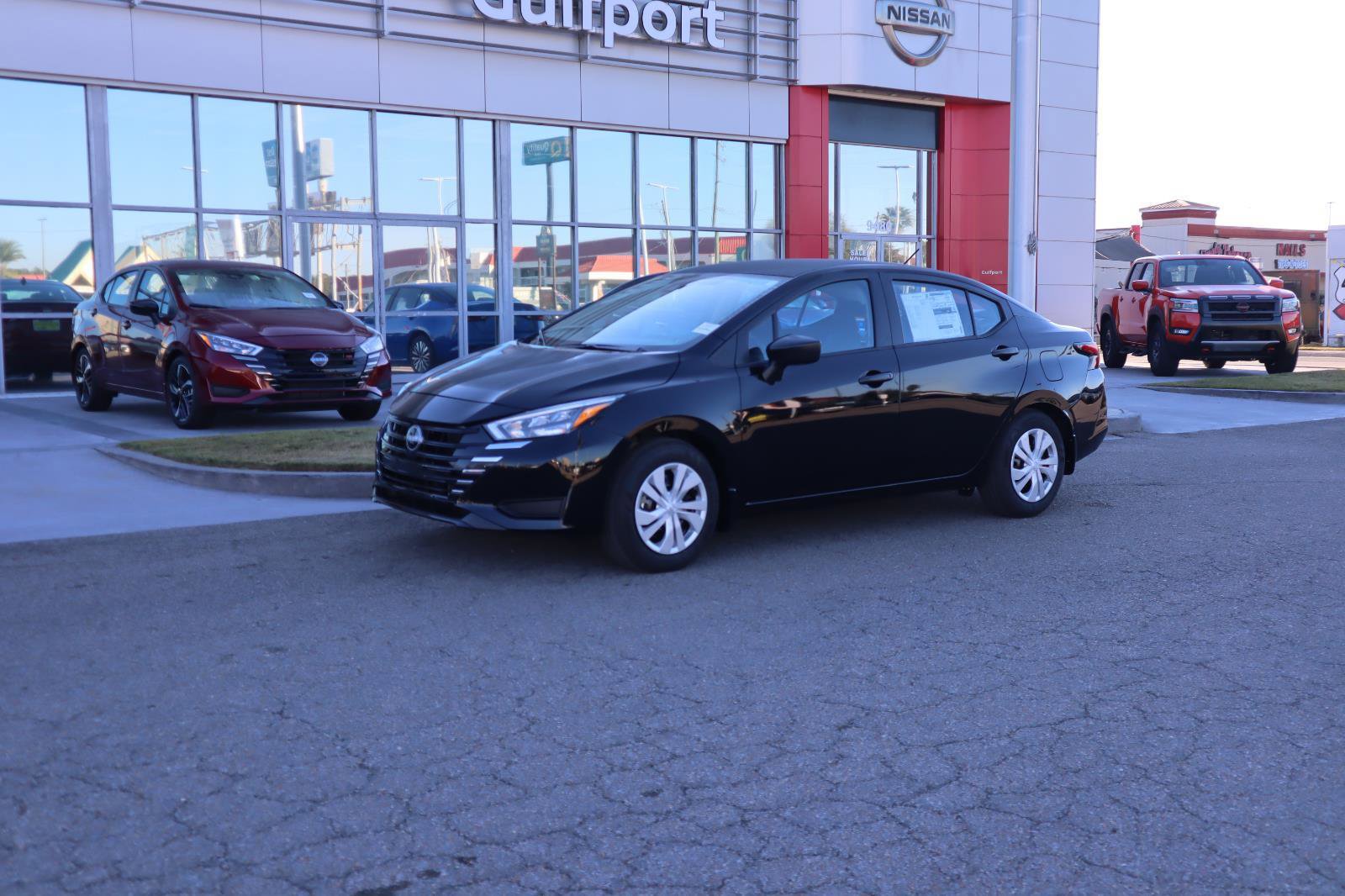 Used 2025 Nissan Versa S w/ Trunk Package FWD image 2