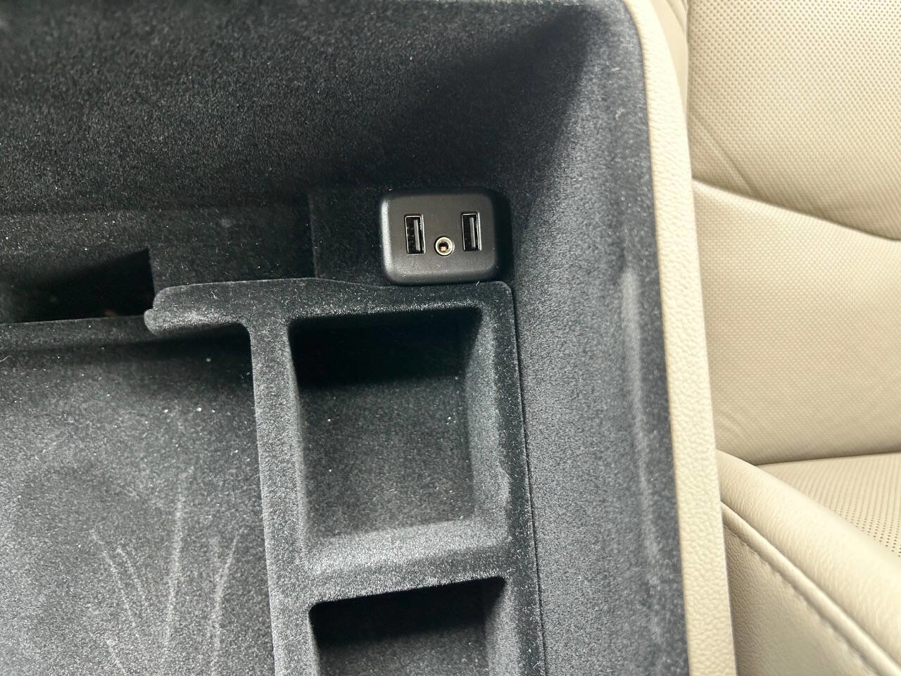 Used 2020 Cadillac Escalade Premium Luxury image 33