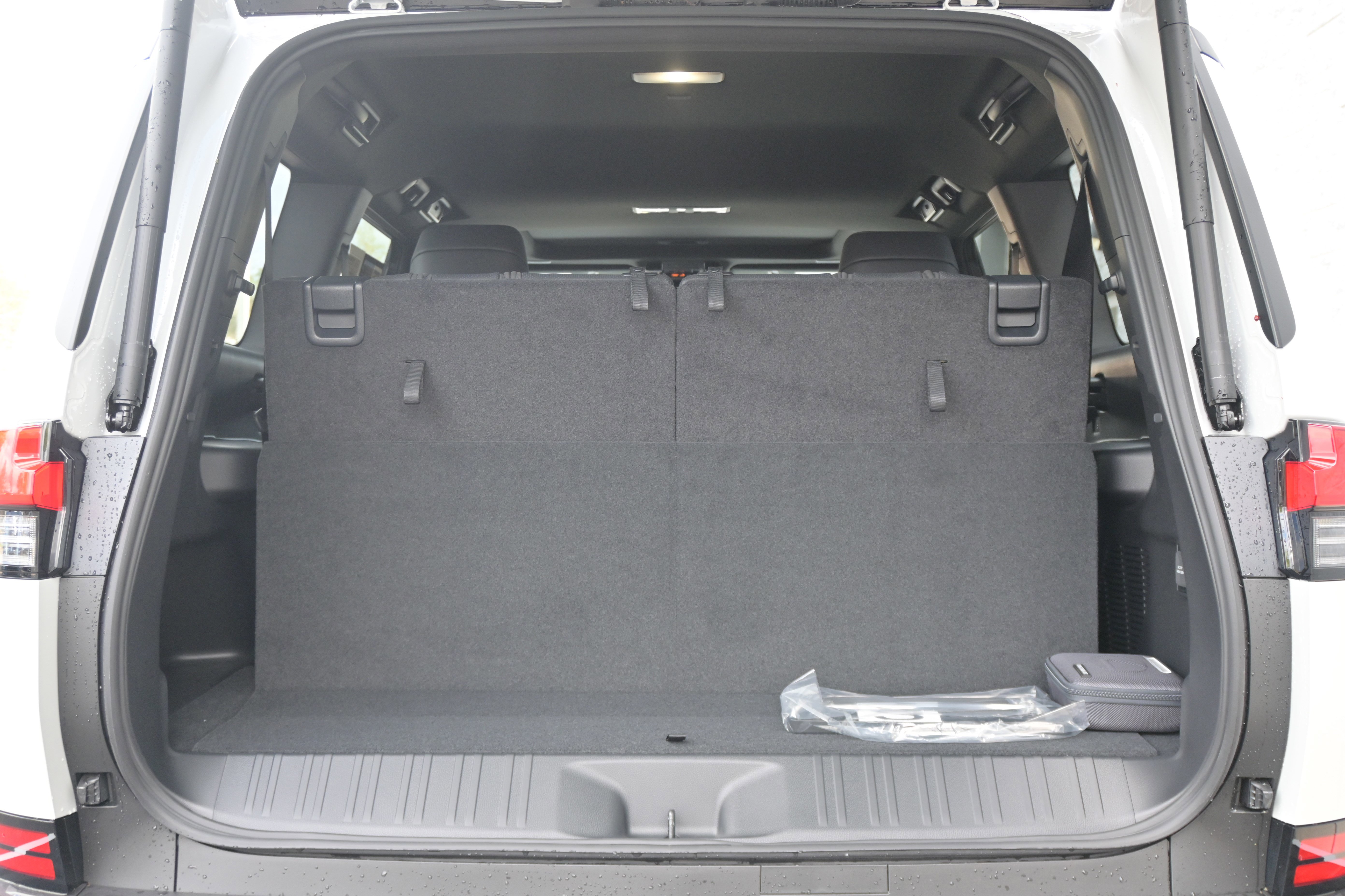 Used 2026 Lexus GX 550 GX 550 Premium w/ Cold Area Package image 35