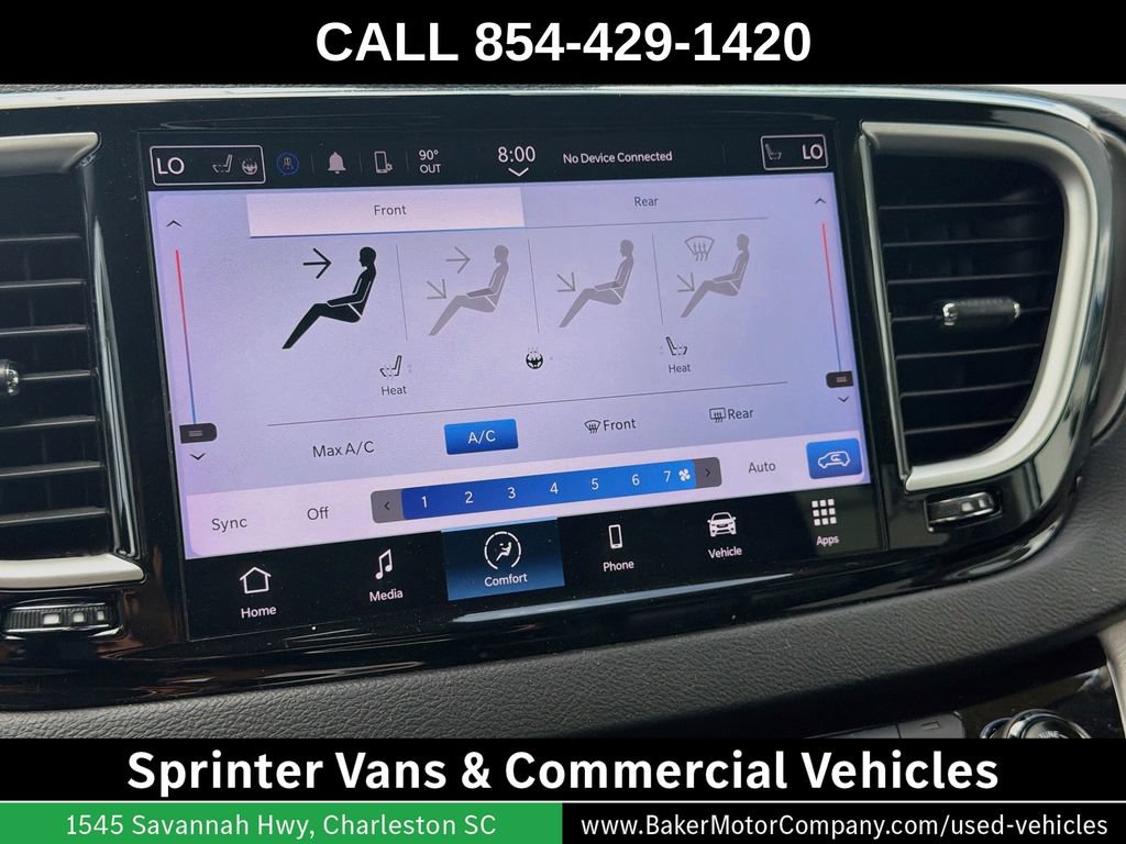 Used 2024 Chrysler Pacifica Touring-L FWD image 16