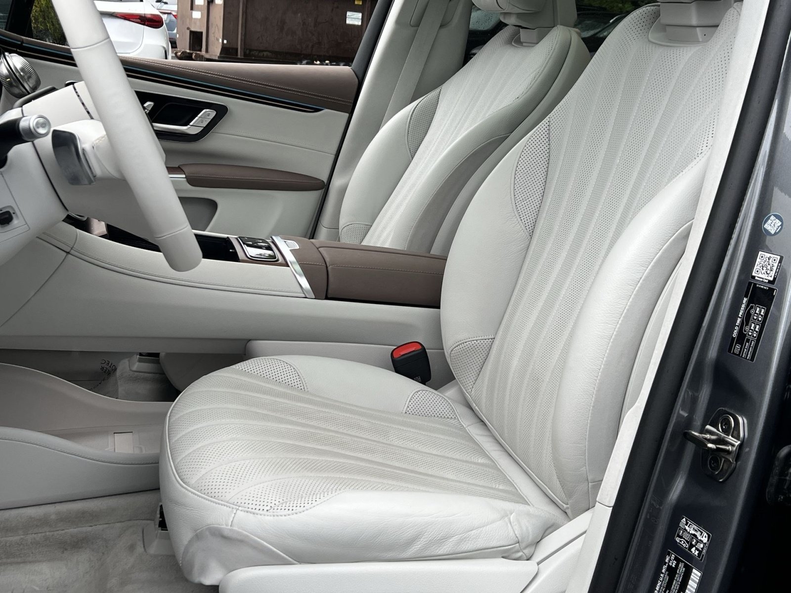 Certified 2023 Mercedes-Benz EQS 580 4MATIC SUV image 18