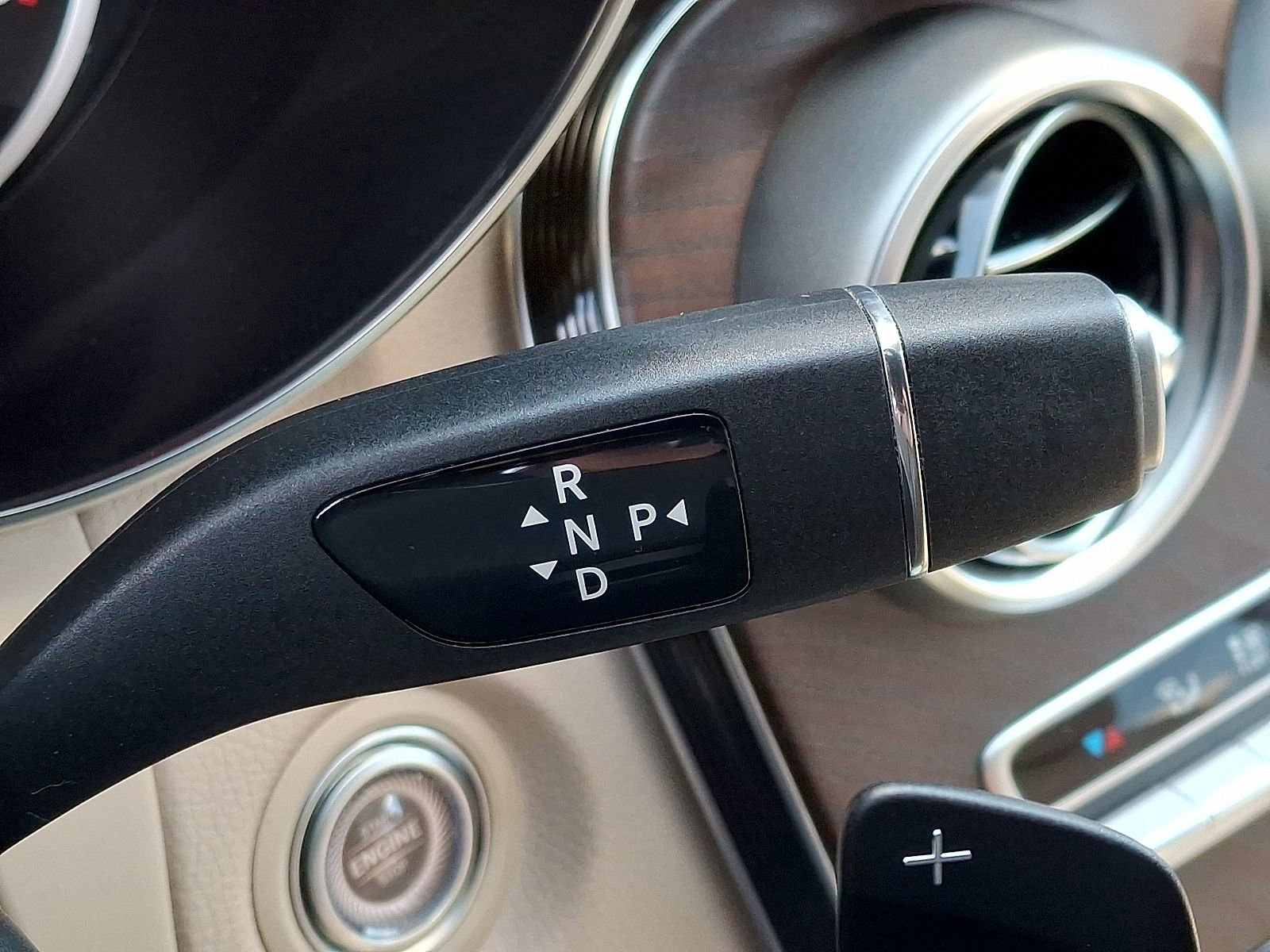 Used 2020 Mercedes-Benz GLC 300 4MATIC image 15