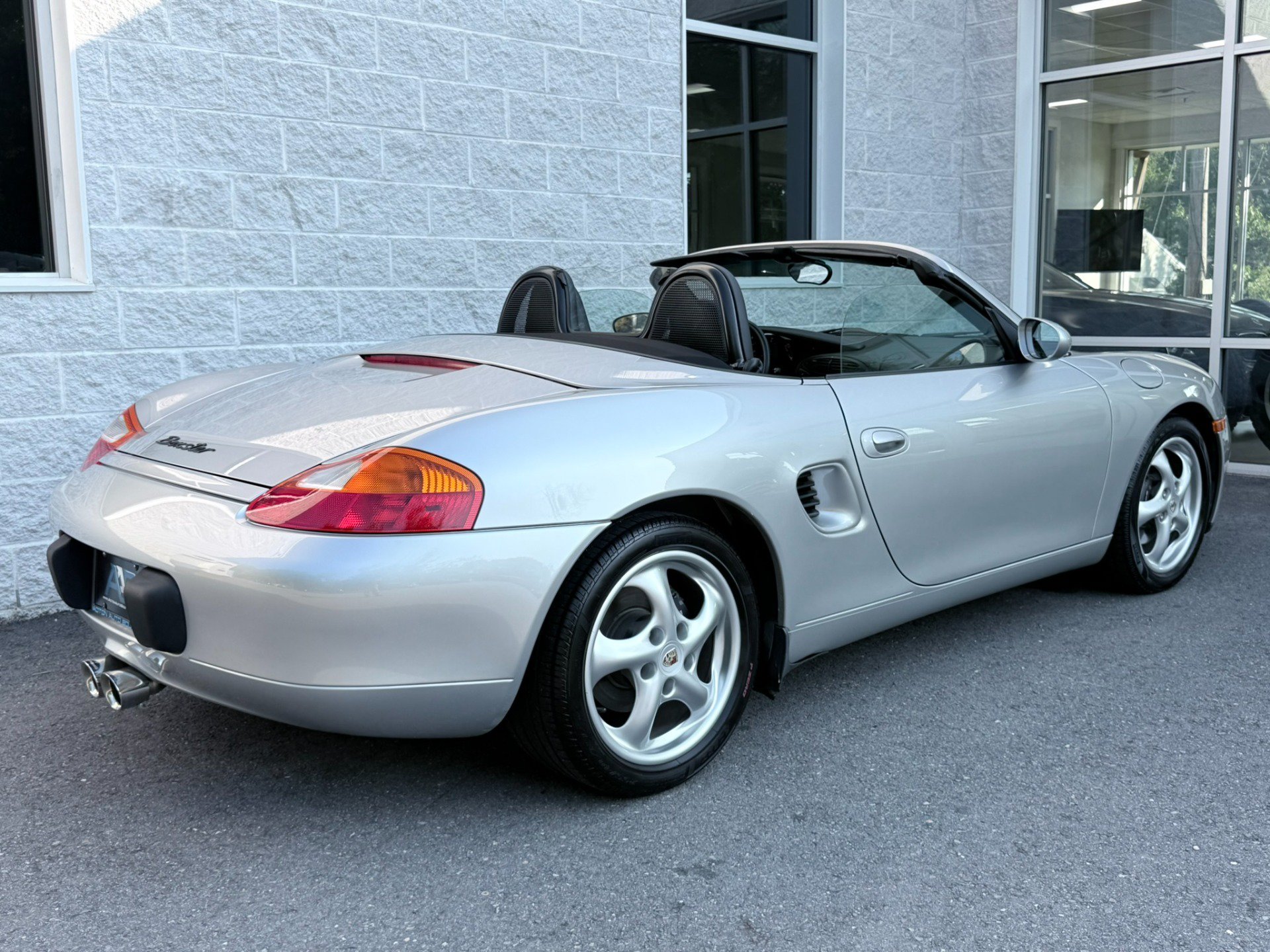 Used 2000 Porsche Boxster RWD image 25