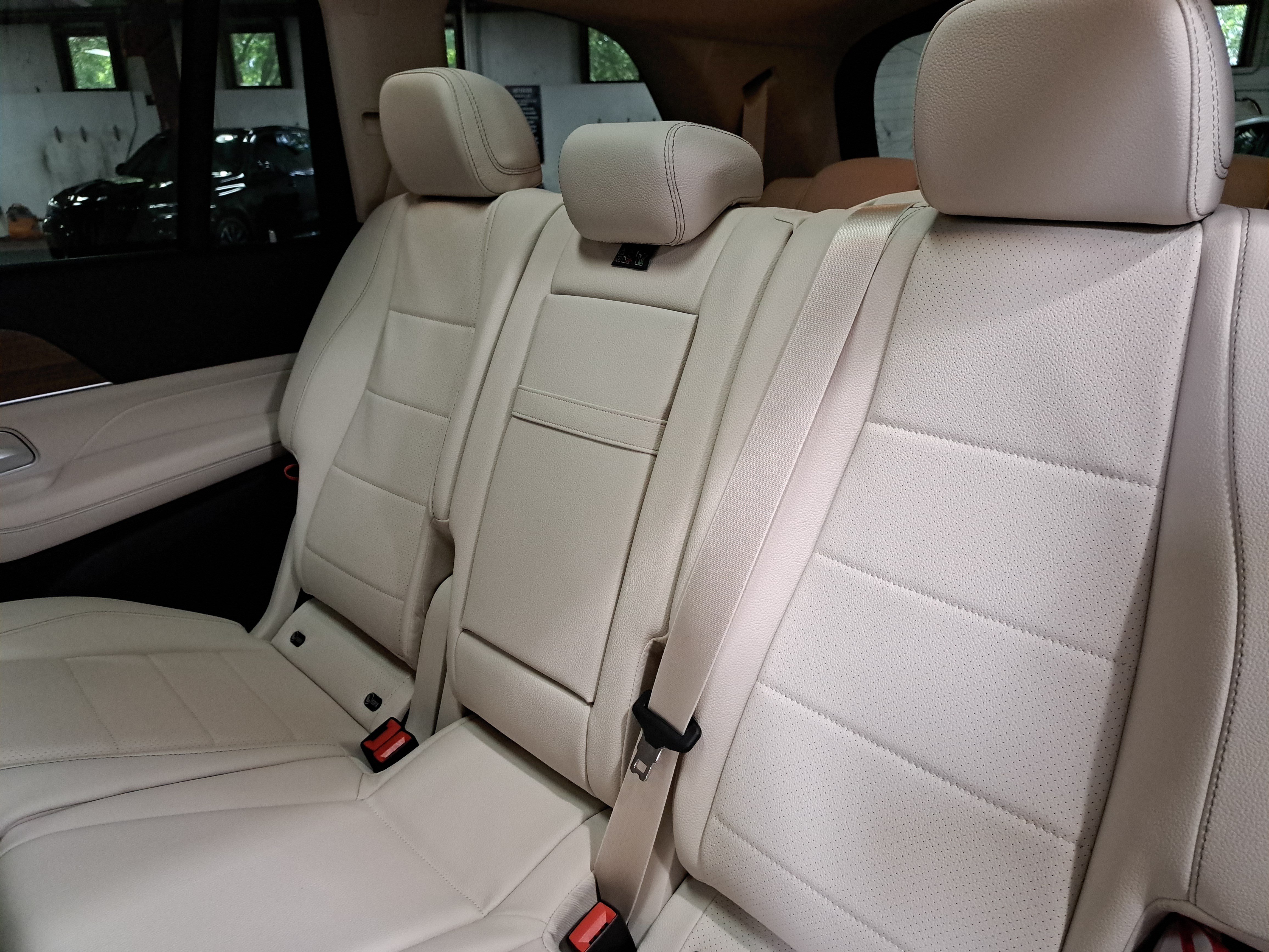 New 2026 Mercedes-Benz GLS 450 4MATIC image 16