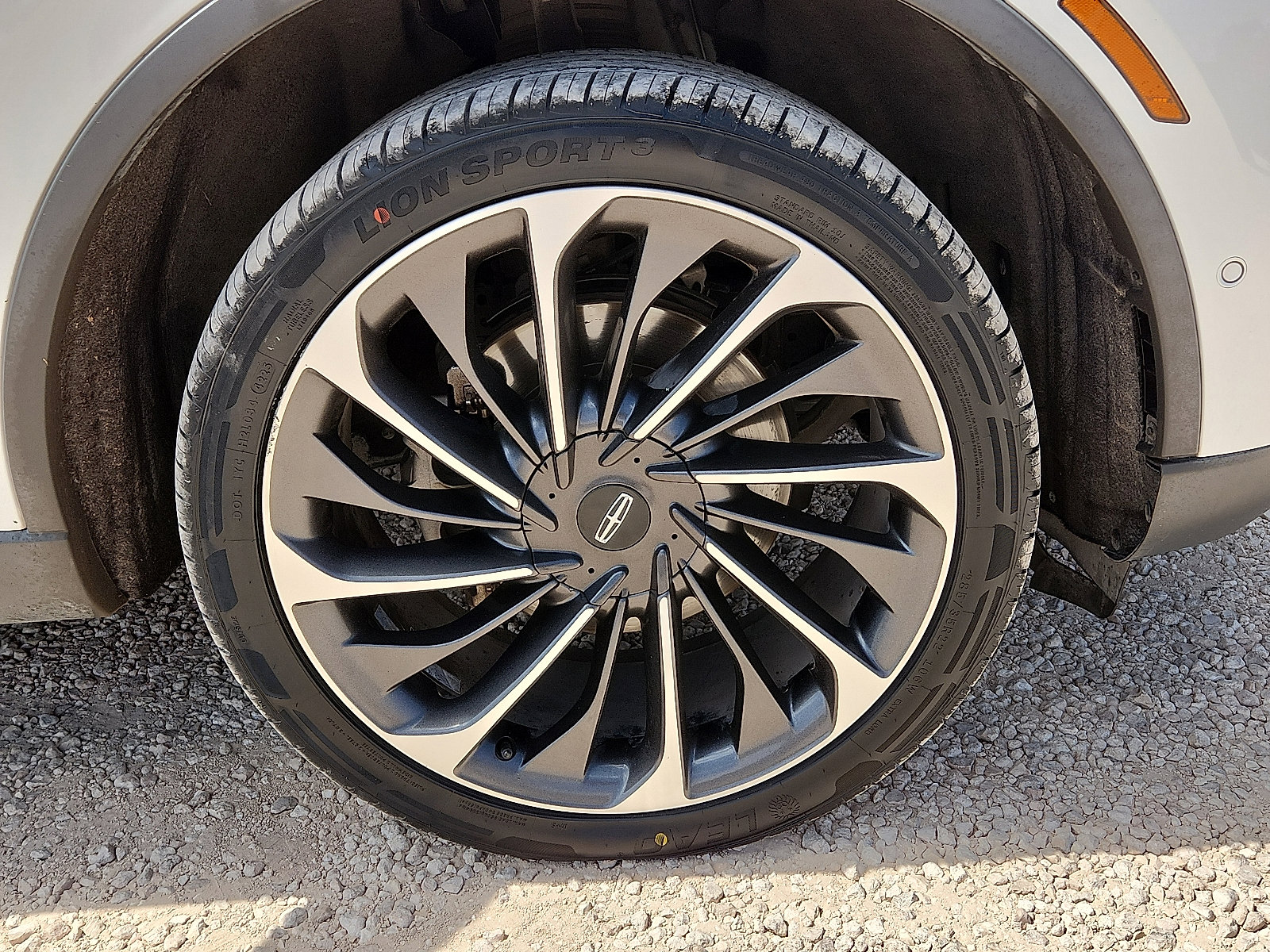 Used 2020 Lincoln Aviator Reserve w/ Equipment Group 202A AWD/4WD image 7