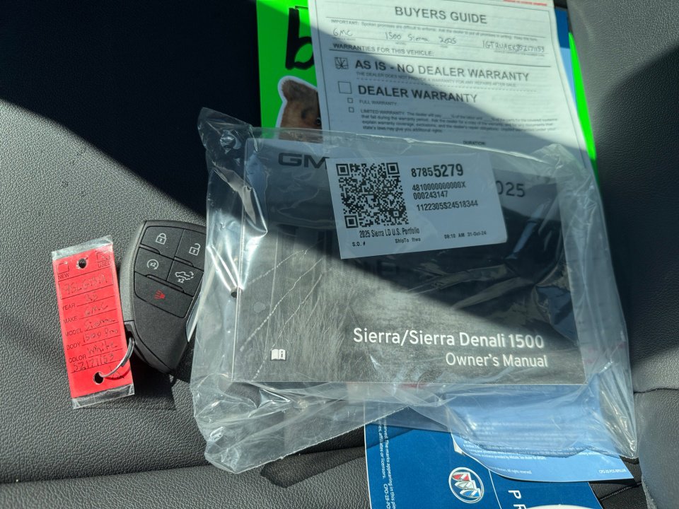 Certified 2025 GMC Sierra 1500 Pro w/ Graphite Edition image 38