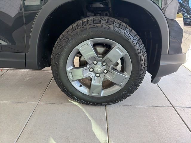 Used 2025 Honda Ridgeline TrailSport image 10