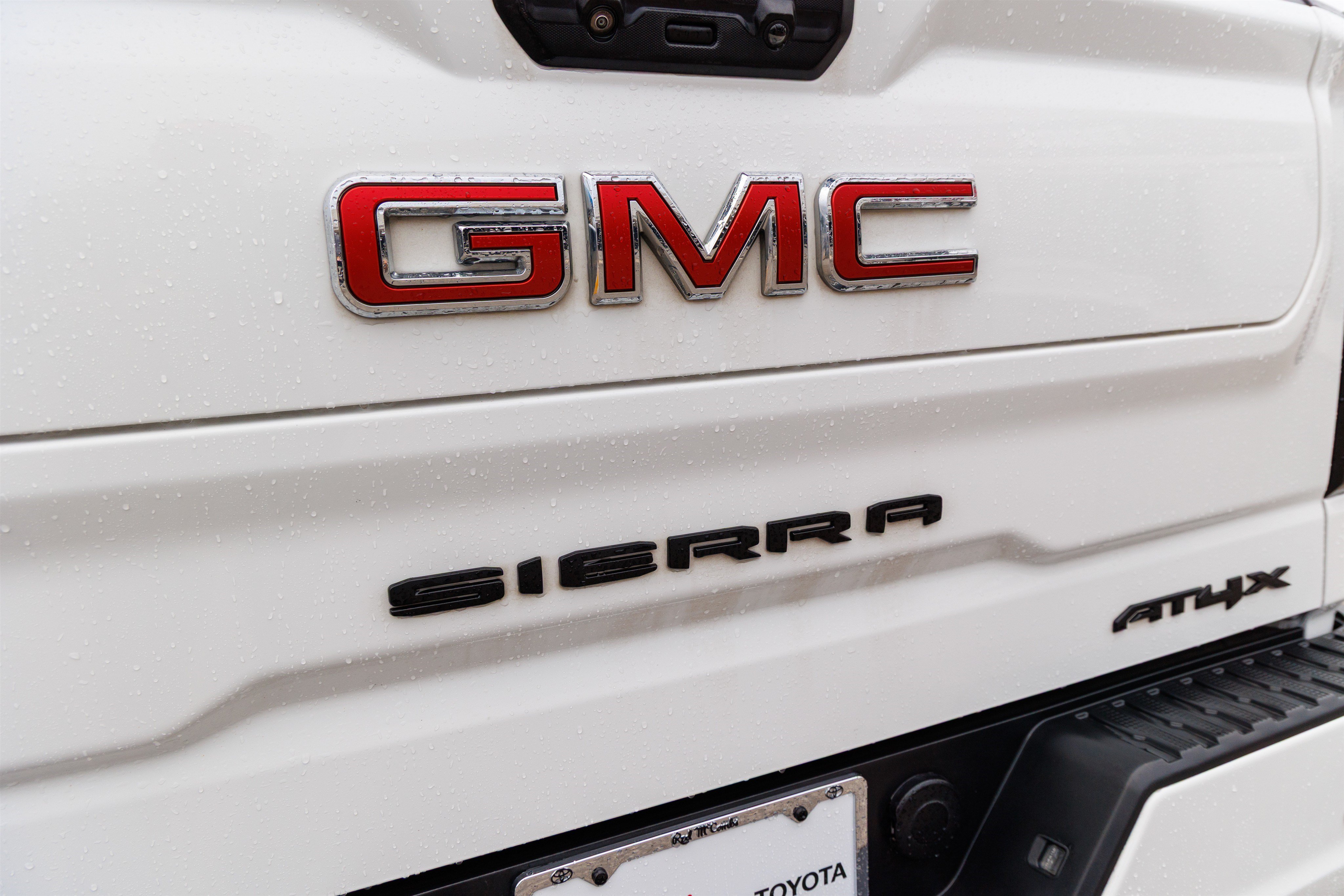 Used 2023 GMC Sierra 1500 AT4X AWD/4WD image 17