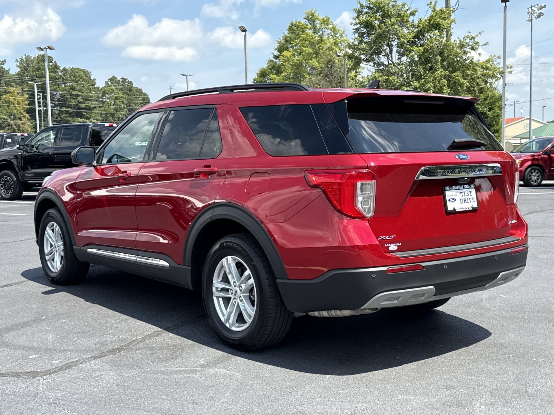 Certified 2024 Ford Explorer XLT w/ Equipment Group 202A AWD/4WD image 23