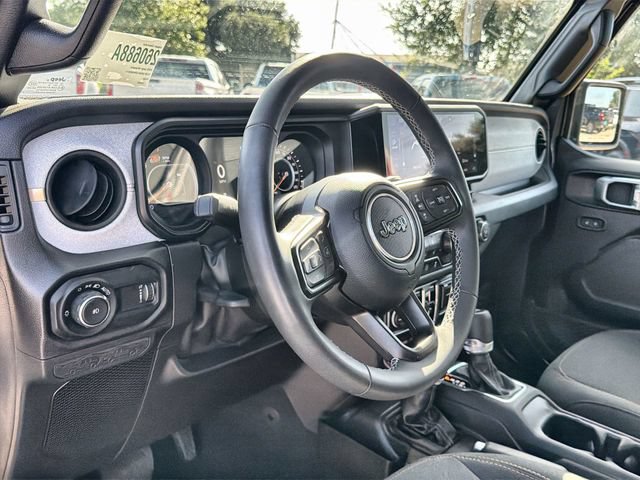 Used 2025 Jeep Wrangler Unlimited Sport AWD/4WD image 10