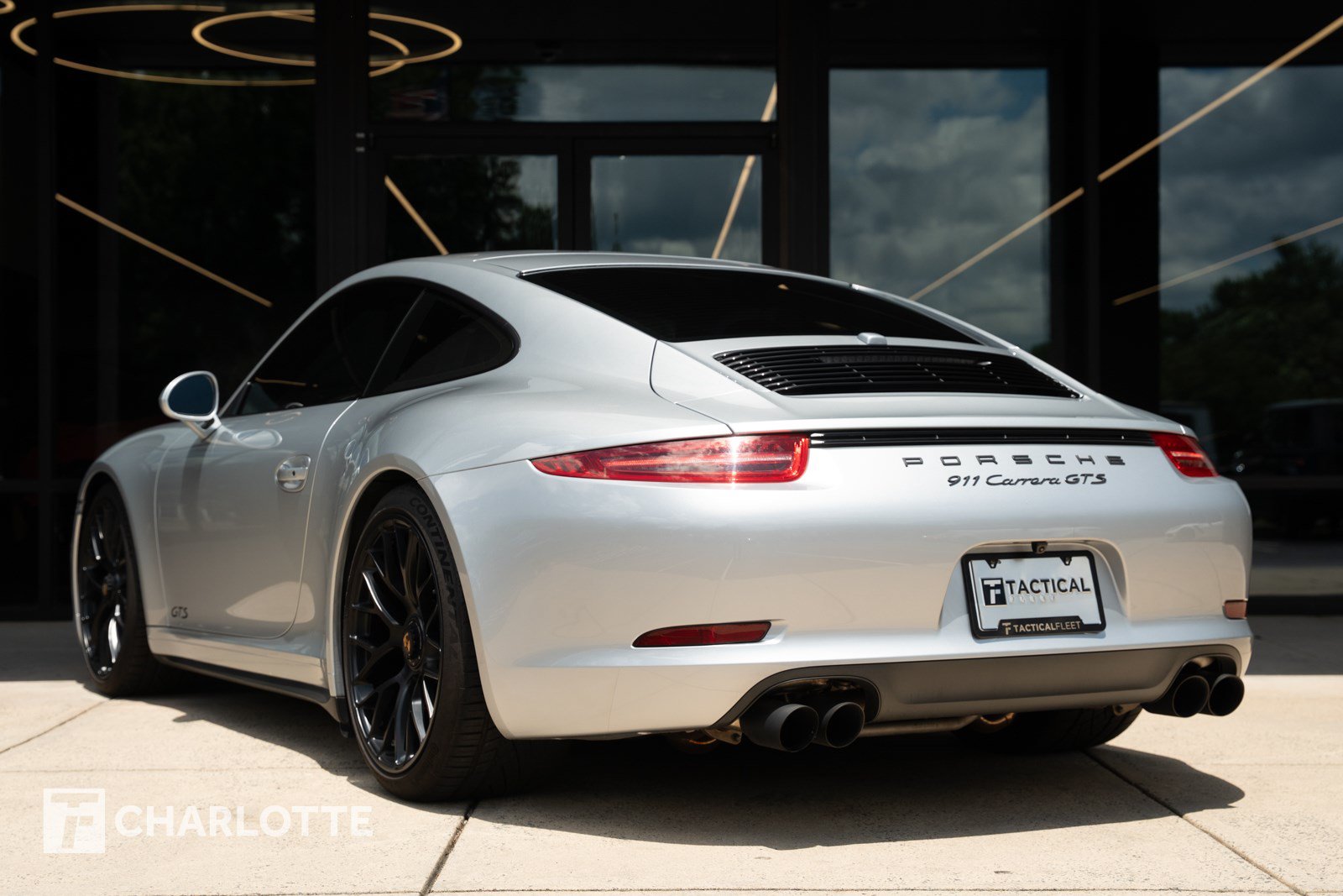Used 2016 Porsche 911 Carrera GTS w/ GTS Interior Package RWD image 12