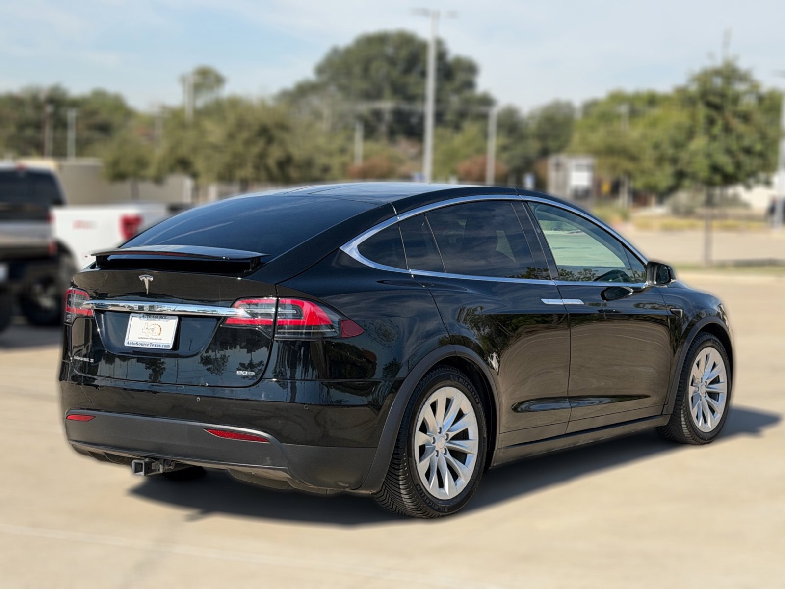 Used 2016 Tesla Model X 90D AWD/4WD image 9