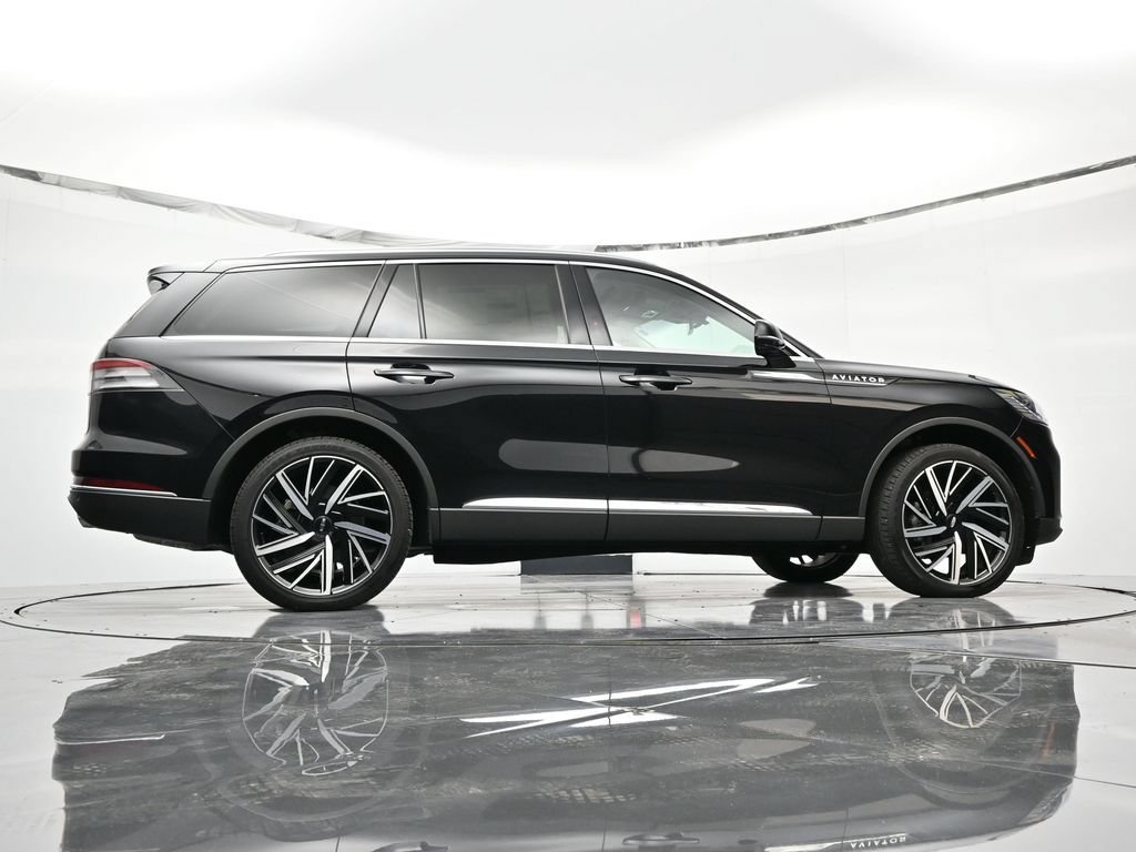New 2025 Lincoln Aviator Reserve w/ Equipment Group 201A AWD/4WD image 39
