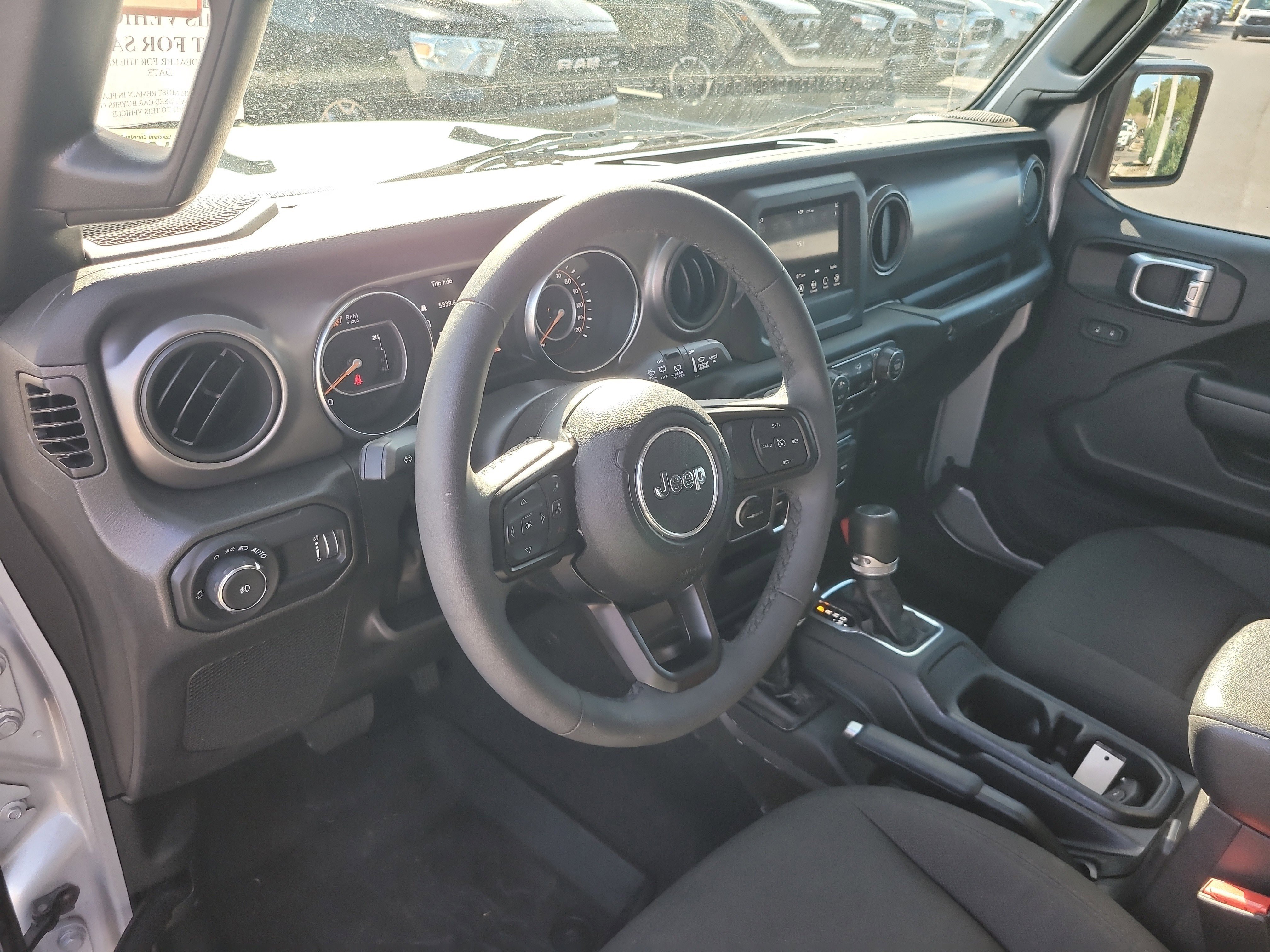 Used 2023 Jeep Wrangler Sport S image 18