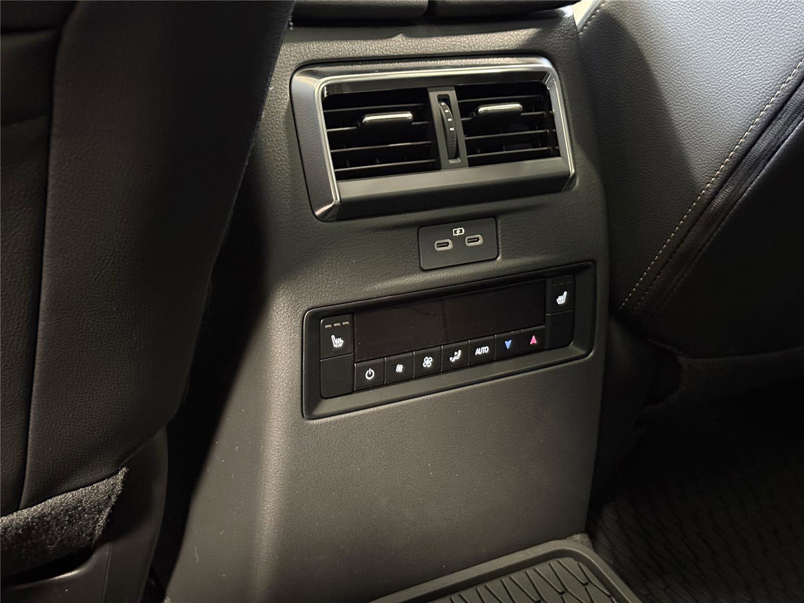 New 2026 MAZDA CX-90 Plug-In Hybrid w/Premium Sport image 30