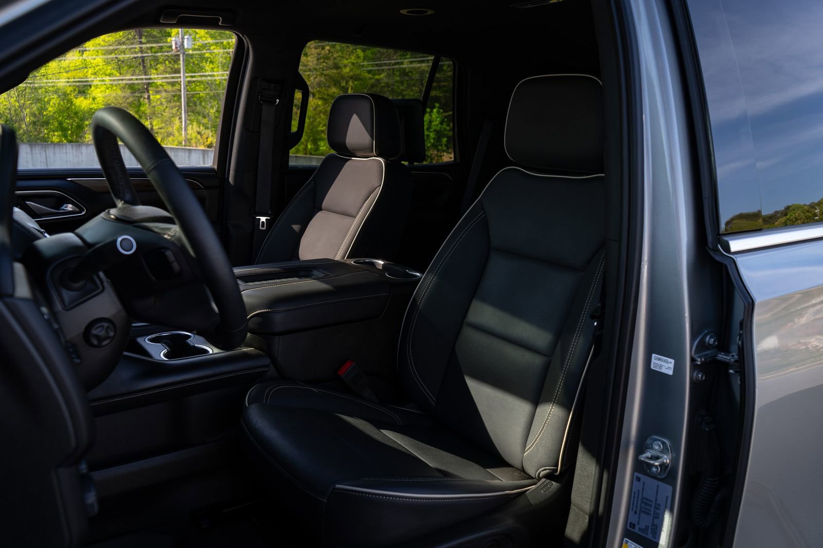 Used 2024 Chevrolet Tahoe Premier RWD image 15