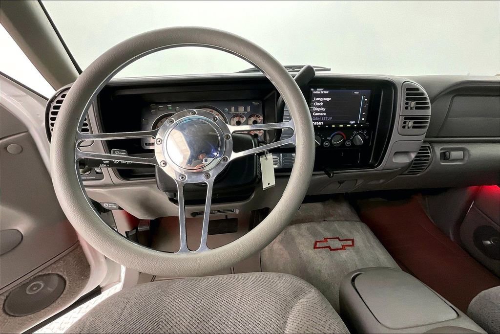 Used 1999 Chevrolet Tahoe 2WD 2-Door w/ Preferred Equipment Group image 8