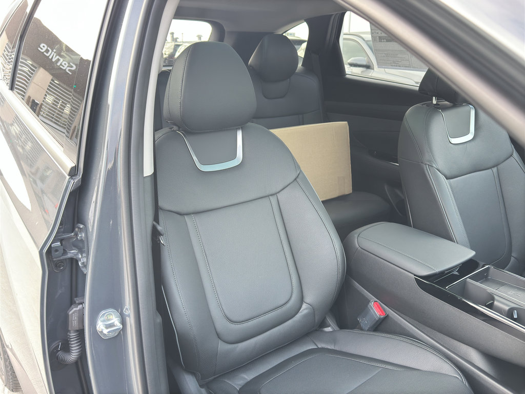 New 2026 Hyundai Tucson Limited image 32