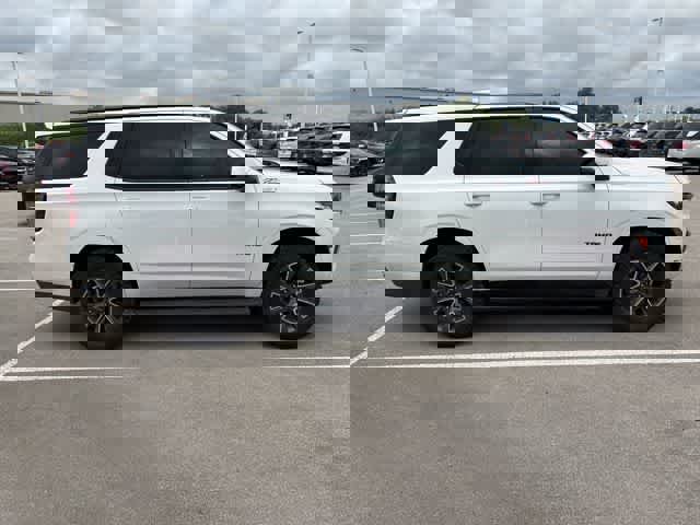 Used 2022 Chevrolet Tahoe Z71 w/ Z71 Off-Road Package AWD/4WD image 6