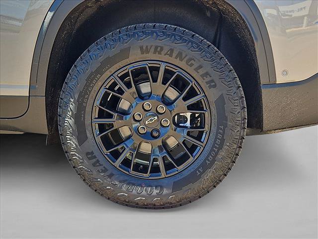 New 2027 Chevrolet Traverse Z71 w/ Enhanced Driving Package AWD/4WD image 10