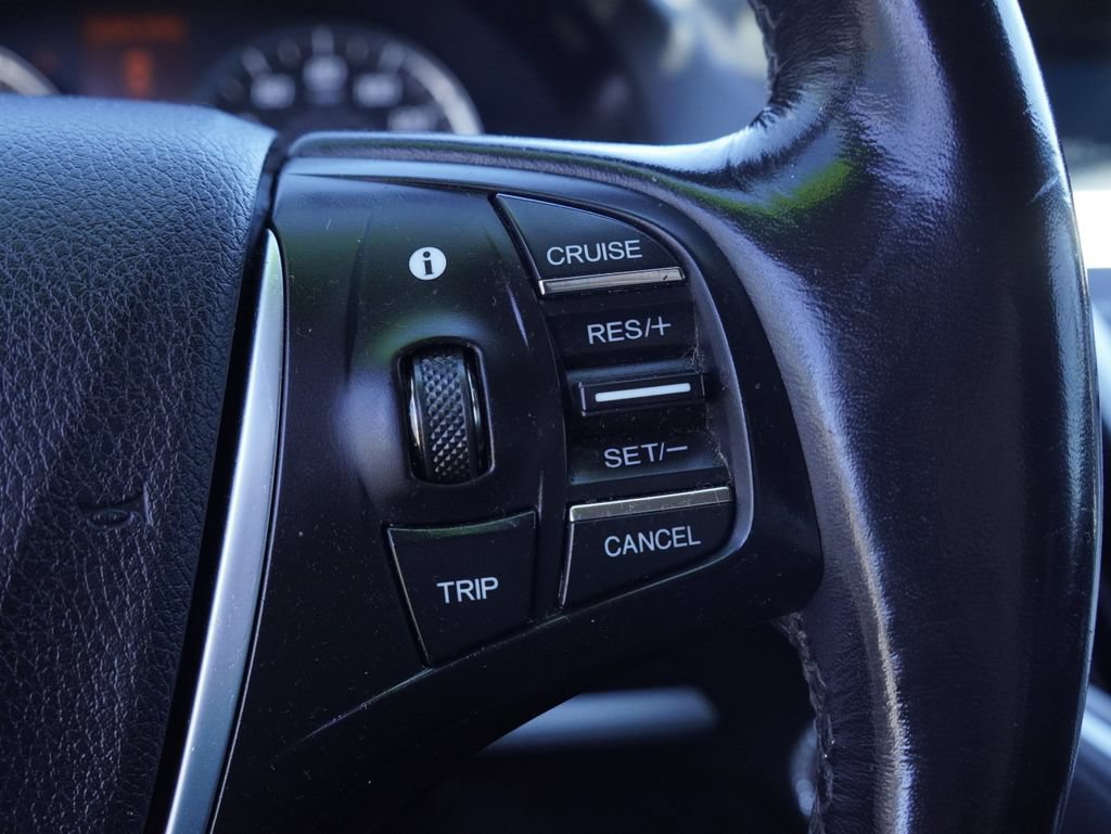 Used 2017 Acura TLX FWD image 16