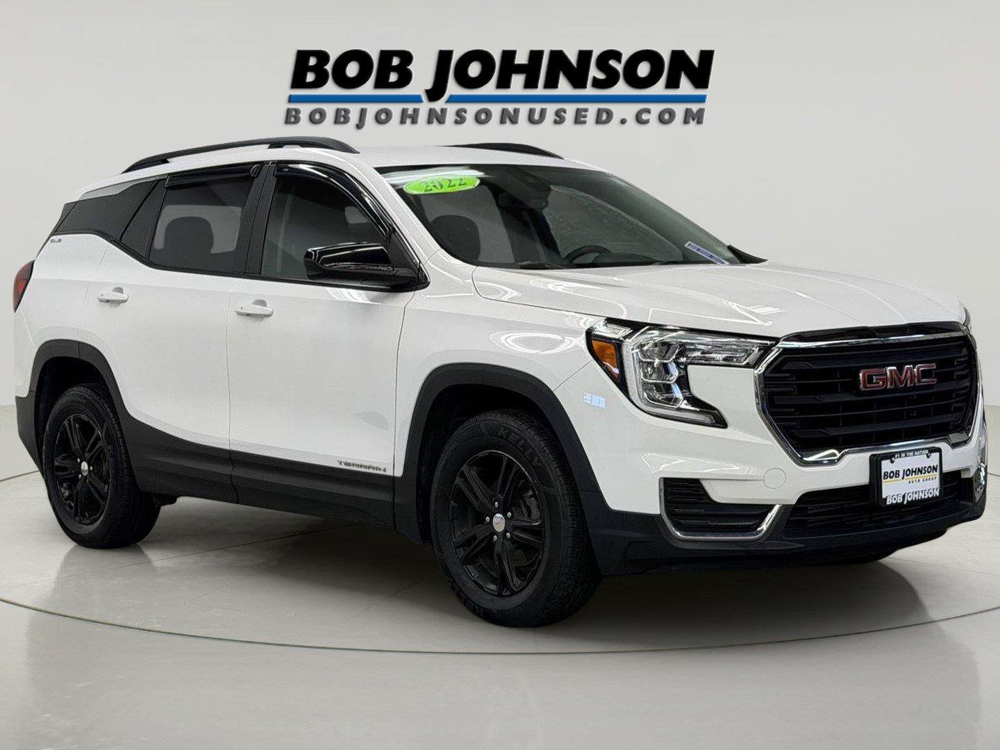 Used 2022 GMC Terrain SLE w/ Driver Convenience Package AWD/4WD image 2