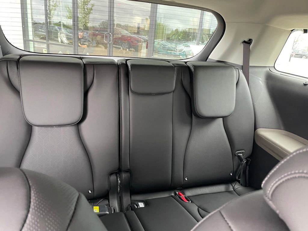 New 2026 Kia Carnival EX image 28