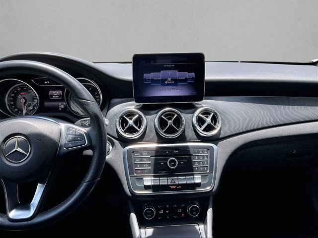 Used 2019 Mercedes-Benz CLA 250 image 8