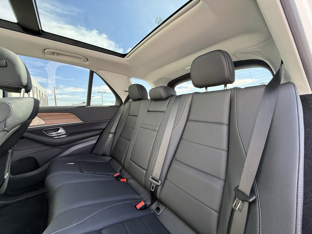 Used 2025 Mercedes-Benz GLE 350 4MATIC image 7
