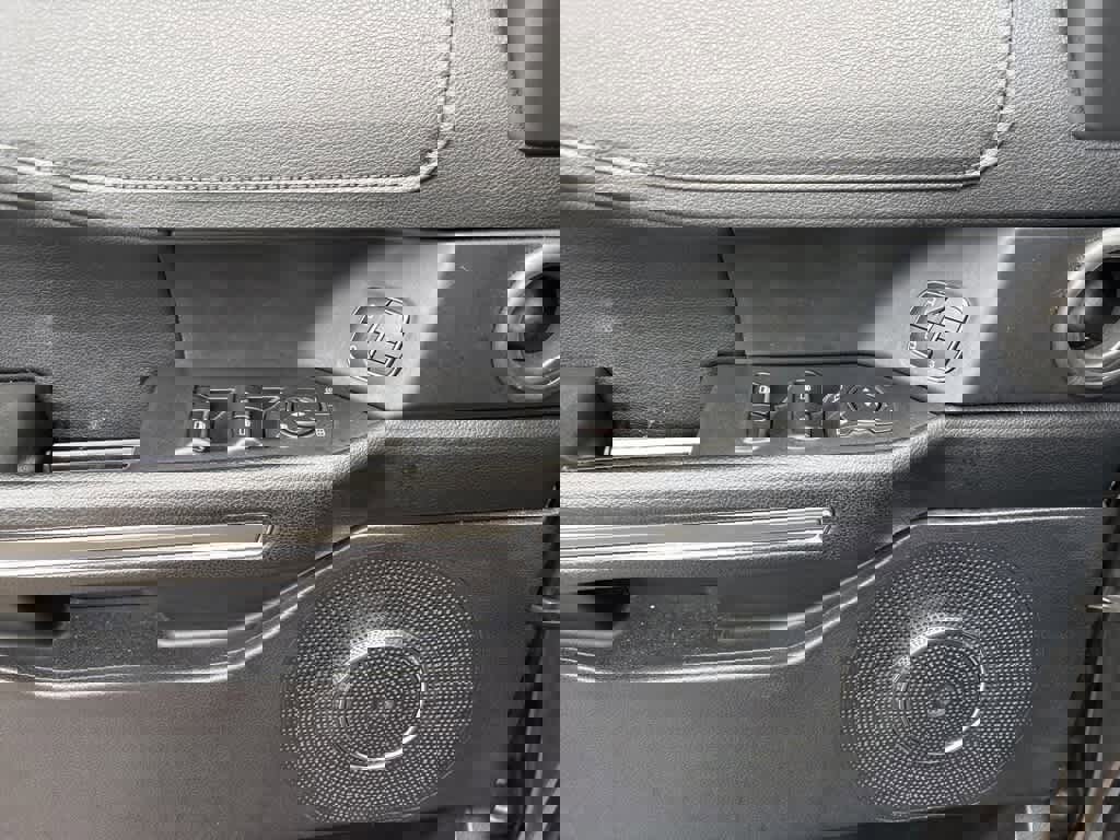 Used 2020 Ford Expedition XLT w/ Equipment Group 202A image 11