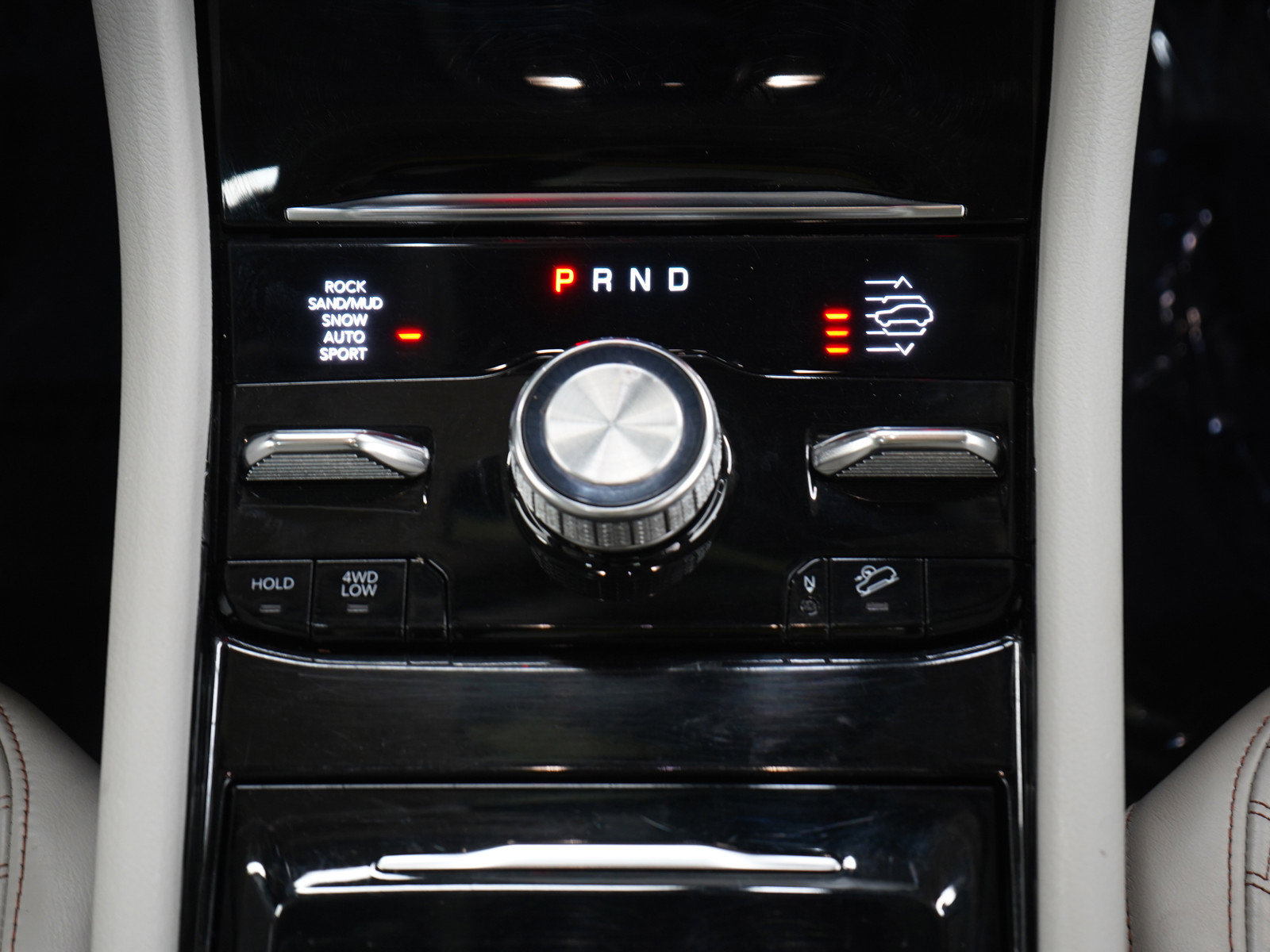 Used 2021 Jeep Grand Cherokee L Summit w/ Advanced Protech Group IV image 21