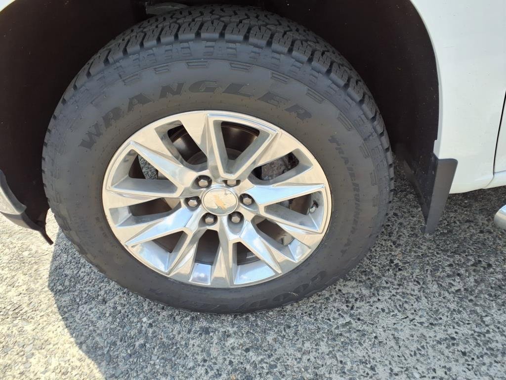 Used 2021 Chevrolet Silverado 1500 LTZ w/ LTZ Premium Package image 11